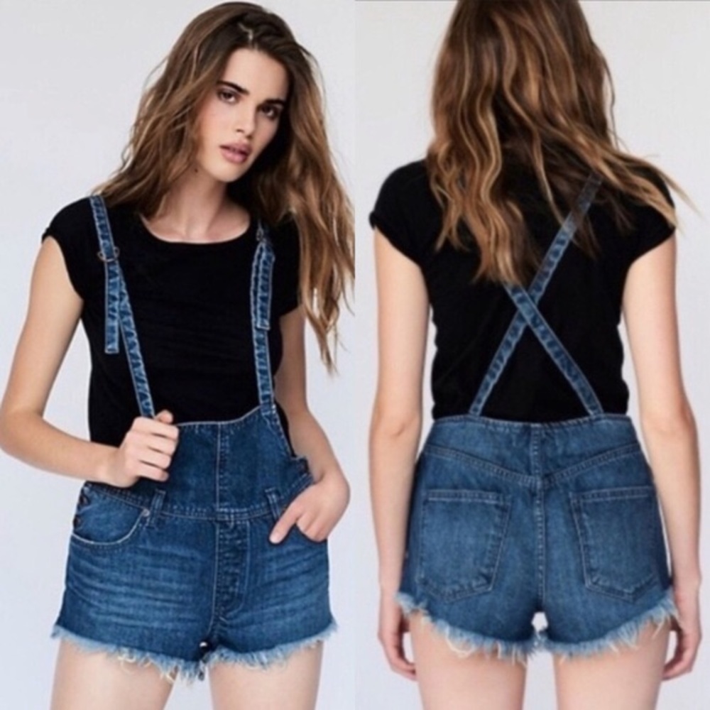 Free People💕Cut off Denim Shorts Strappy Overalls